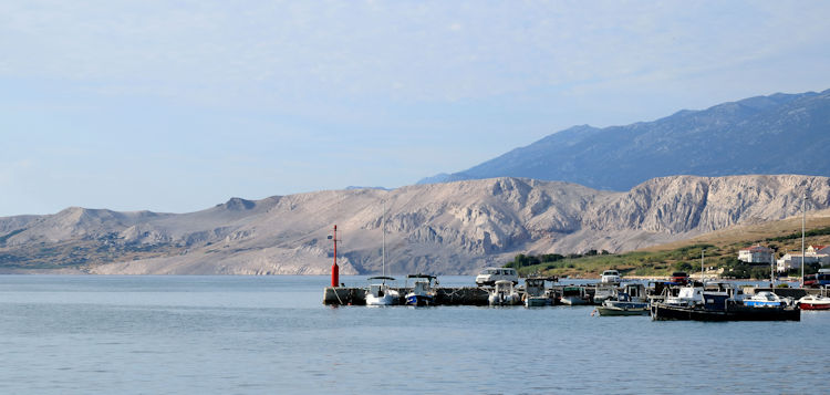 met zicht op  Sveti Vid